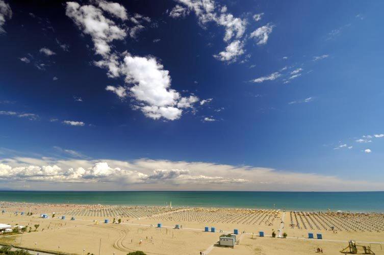 Bibione Palace Hotel Exterior foto